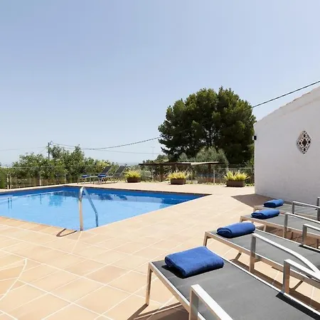 Celi: Sea- & Mountain View, Peaceful & Comfortable. فيلة دينايا