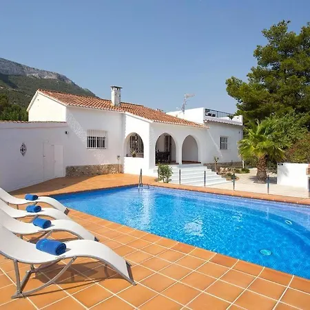 فيلة Celi: Sea- & Mountain View, Peaceful & Comfortable. دينايا