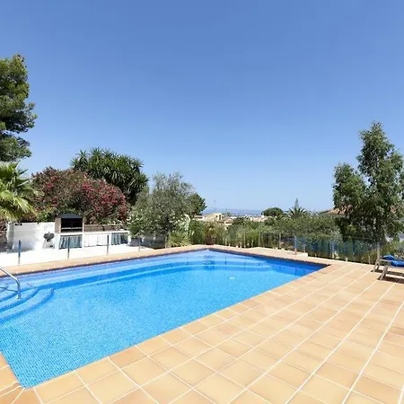 Celi: Sea- & Mountain View, Peaceful & Comfortable. فيلة *
