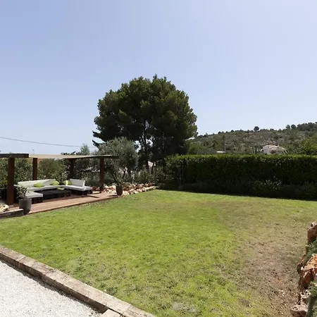 Celi: Sea- & Mountain View, Peaceful & Comfortable. * دينايا