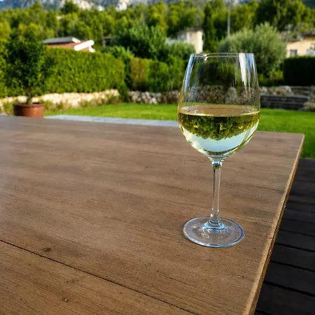 Celi: Sea- & Mountain View, Peaceful & Comfortable. Denia