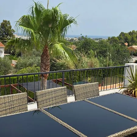 Celi: Sea- & Mountain View, Peaceful & Comfortable. Villa Denia