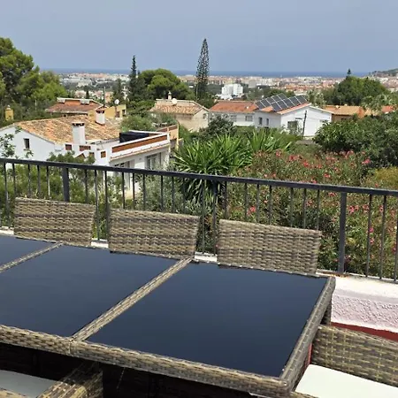Celi: Sea- & Mountain View, Peaceful & Comfortable.