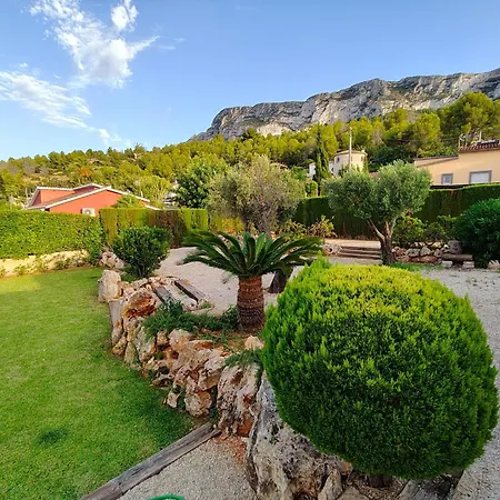 Celi: Sea- & Mountain View, Peaceful & Comfortable. *